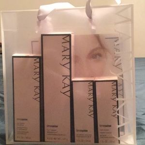 Mark Kay TimeWise set